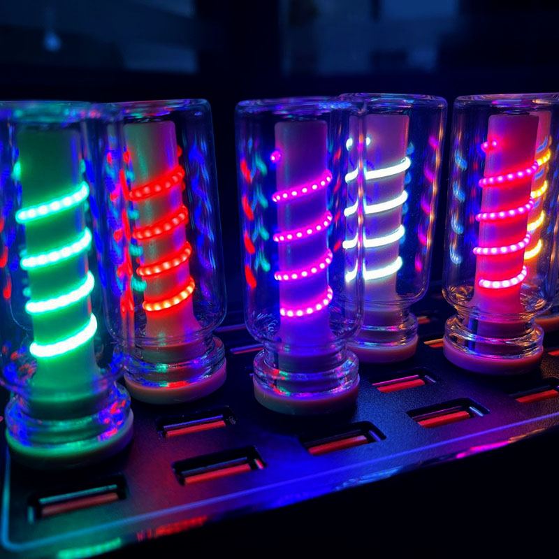 SIYT SpiralNova — providno RGB LED ambijentalno svetlo sa USB napajanjem